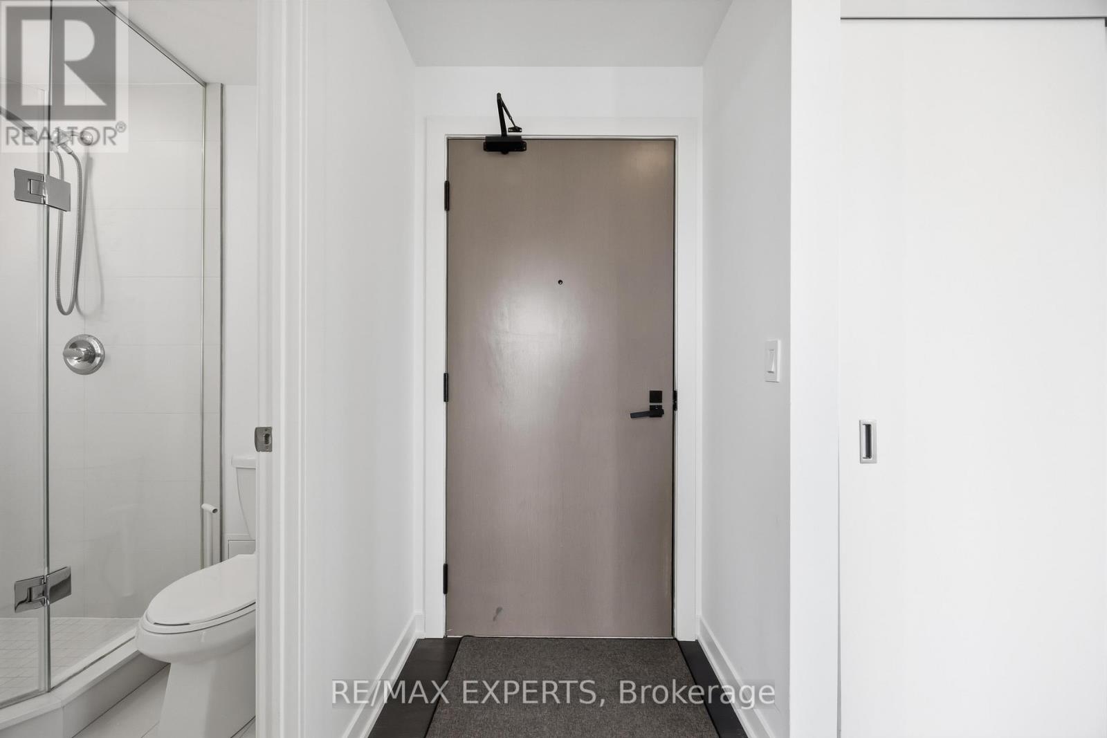 #1007 223 ST CLAIR AVENUE W - 2