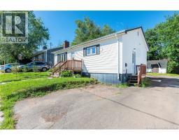 Primary Bedroom - 194 Jones Street, Moncton, NB E1C6K3 Photo 9