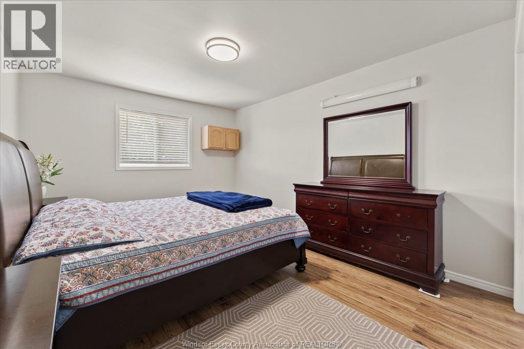 4135 St. Clair - 13