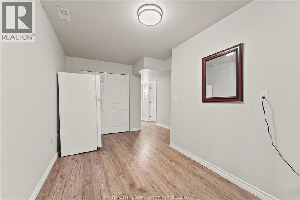 4135 St. Clair - 17