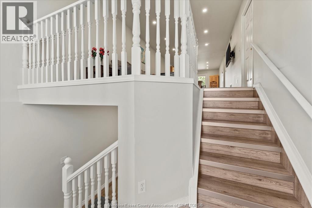 4135 St. Clair - 4