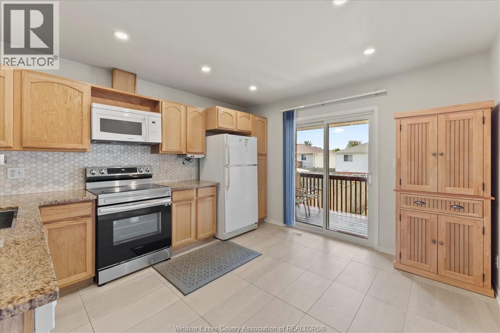 4135 St. Clair - 9