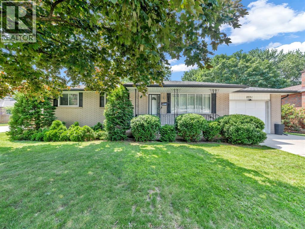 2551 Todd LANE - 1