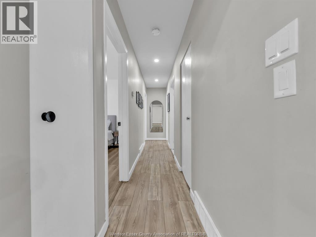 2551 Todd LANE - 10