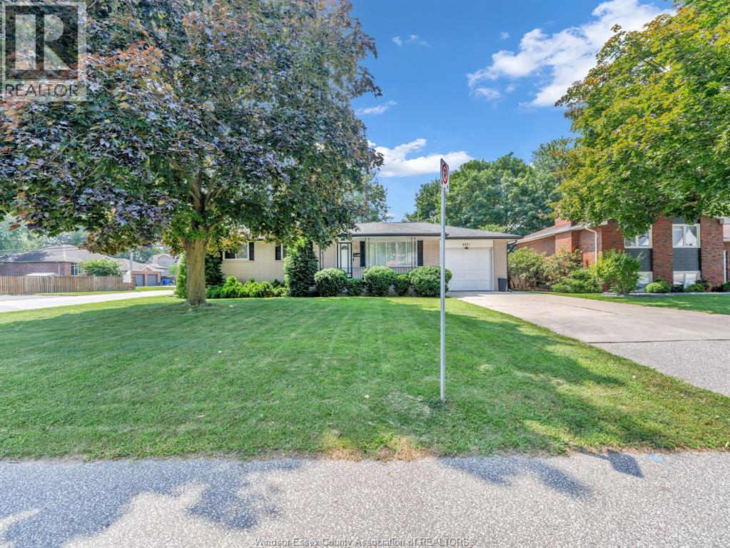 2551 Todd LANE - 2