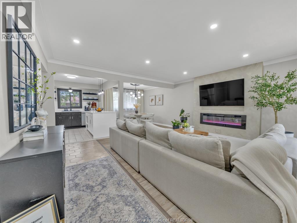 2551 Todd LANE - 4
