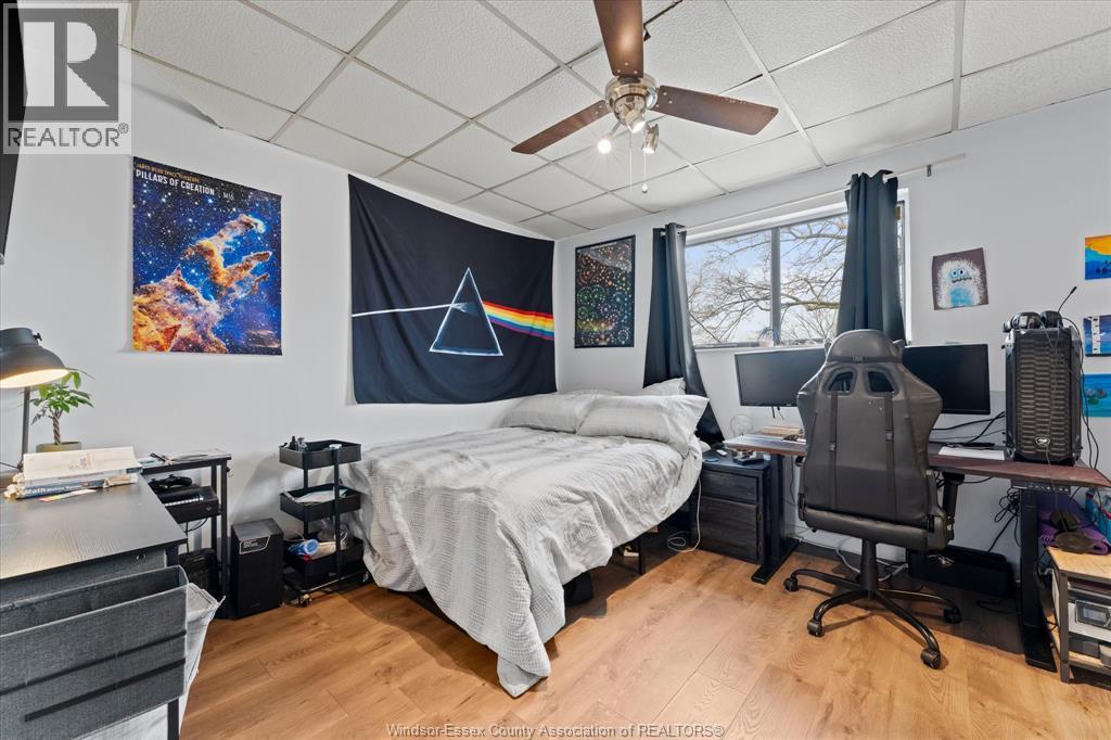475 MCKAY AVENUE - 18
