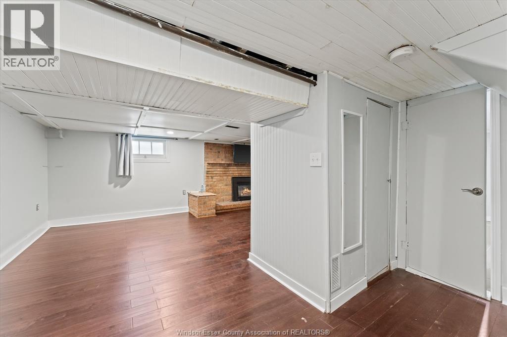 475 MCKAY AVENUE - 25