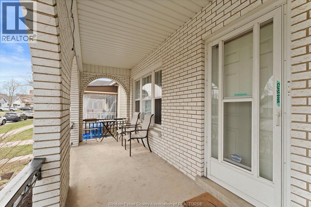 475 MCKAY AVENUE - 4