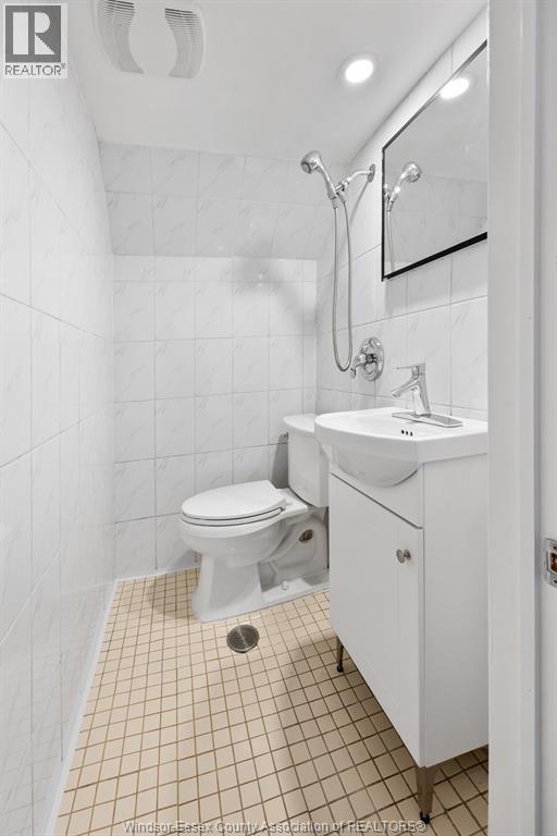 1507 ST. GABRIEL - Image 18