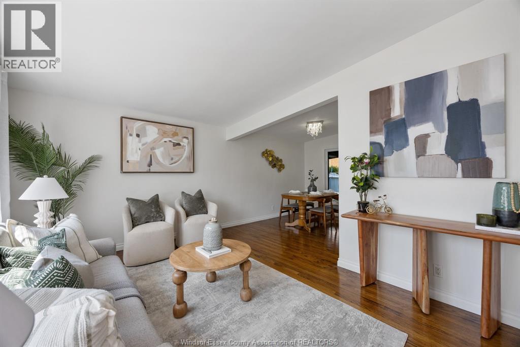 1507 ST. GABRIEL - 2