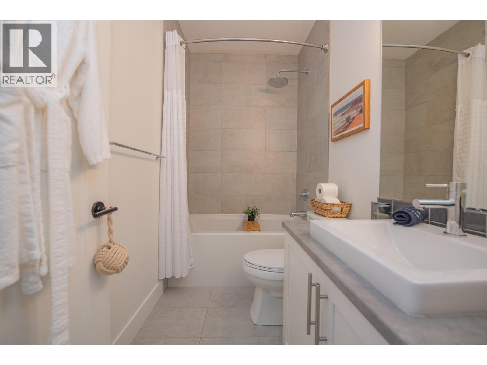 213 Ashcroft Place - 29