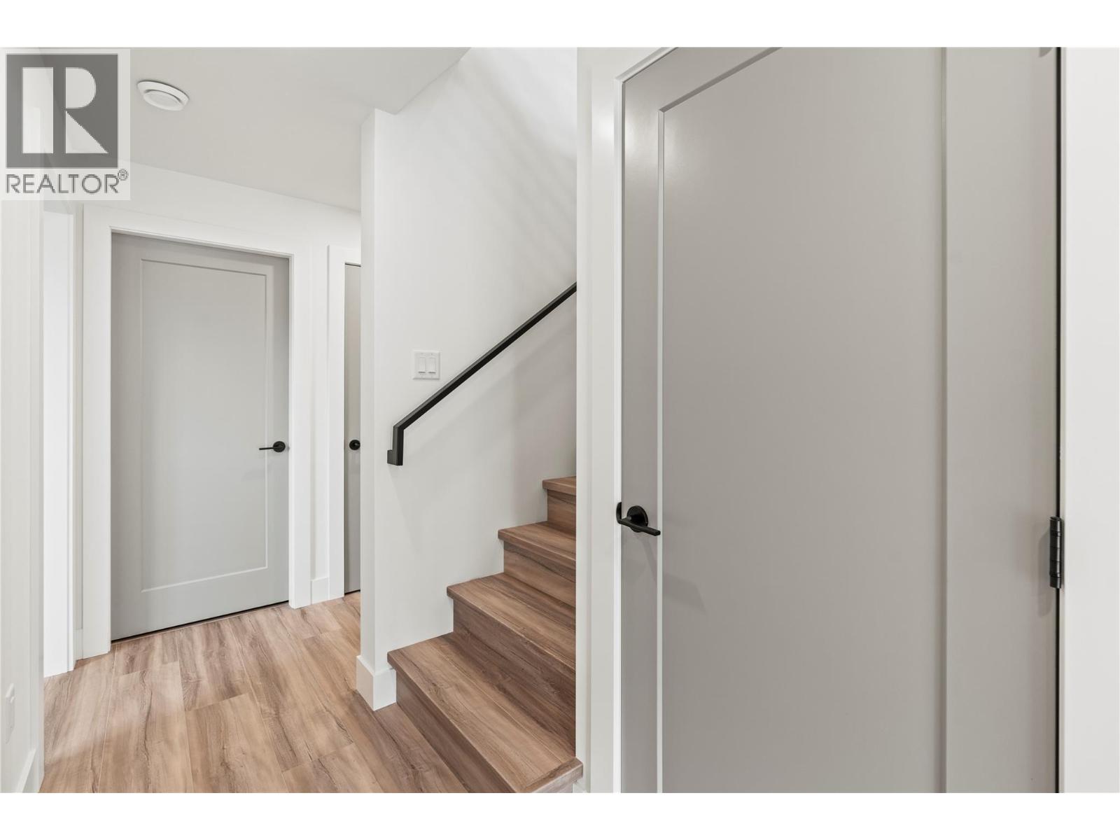 7060 Manning Place, Vernon