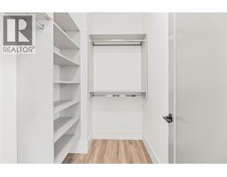 Foyer - 7060 Manning Place, Vernon, BC V1B0B6 Photo 10
