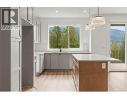 Primary Bedroom - 7060 Manning Place, Vernon, BC V1B0B6 Photo 14