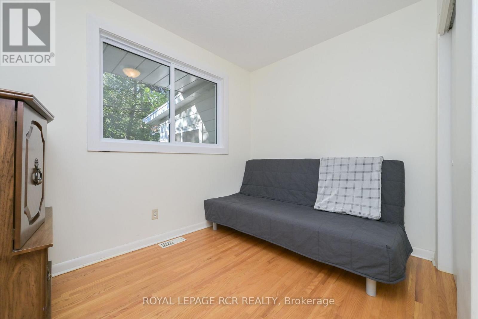 18 DONER STREET - 17