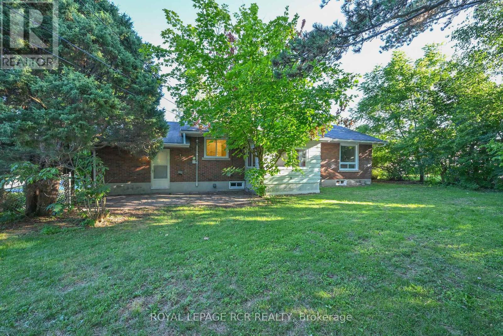 18 DONER STREET - 25
