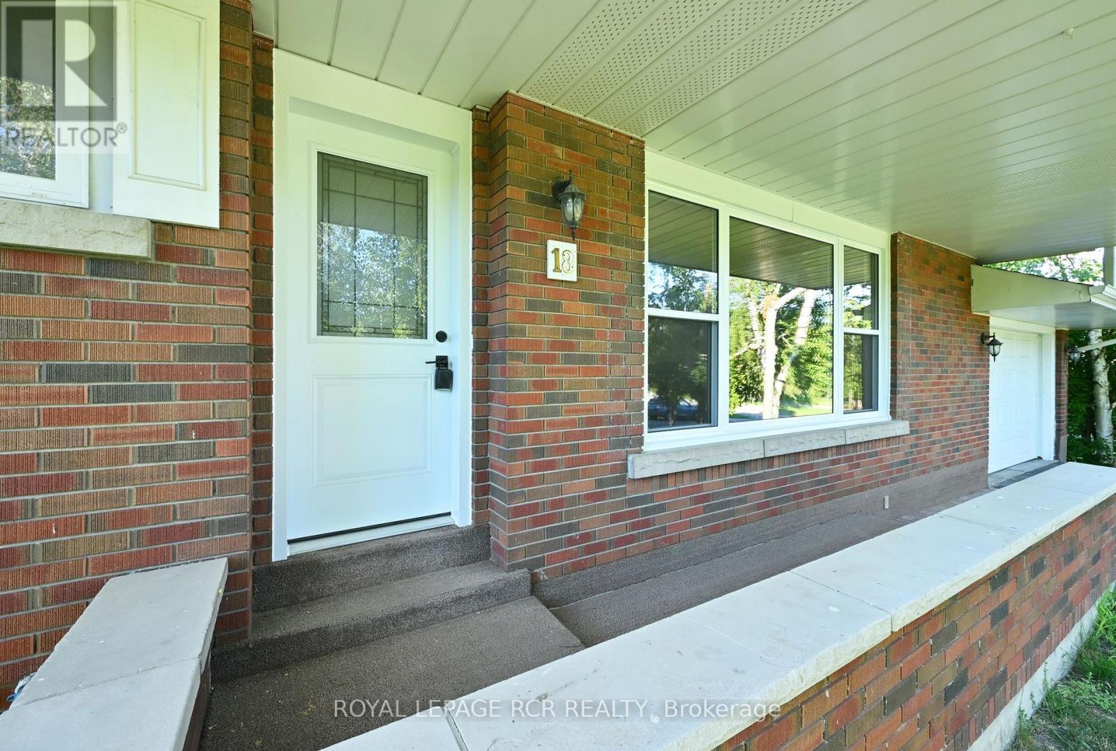 18 DONER STREET - 4