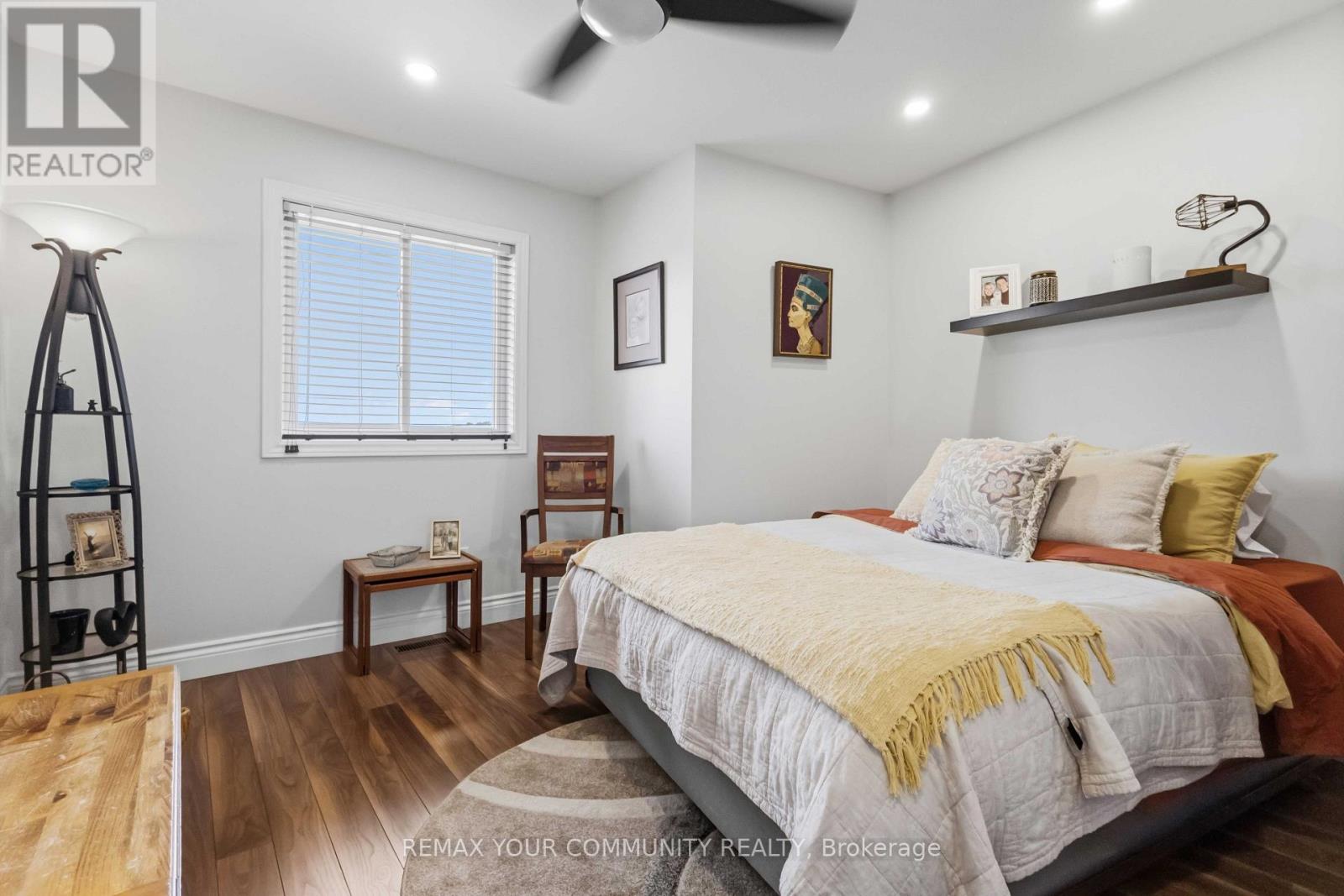 87 LANCASTER COURT - 35