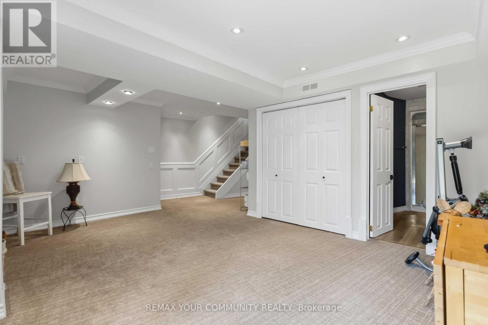 87 LANCASTER COURT - 39