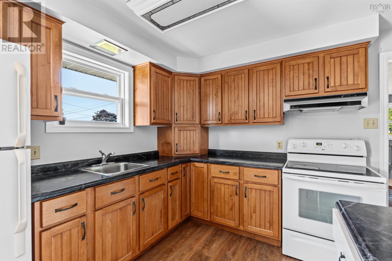 94 Brookside Road - 15