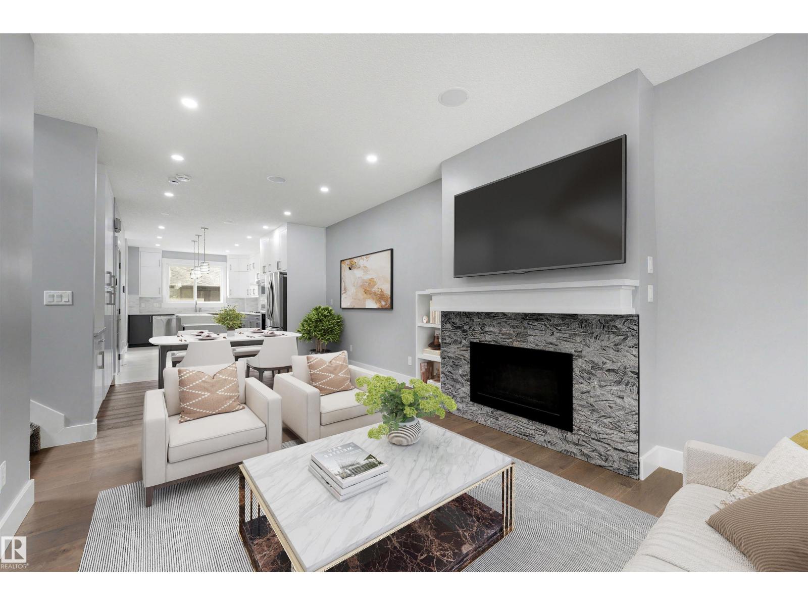 9013 90 ST NW - 2