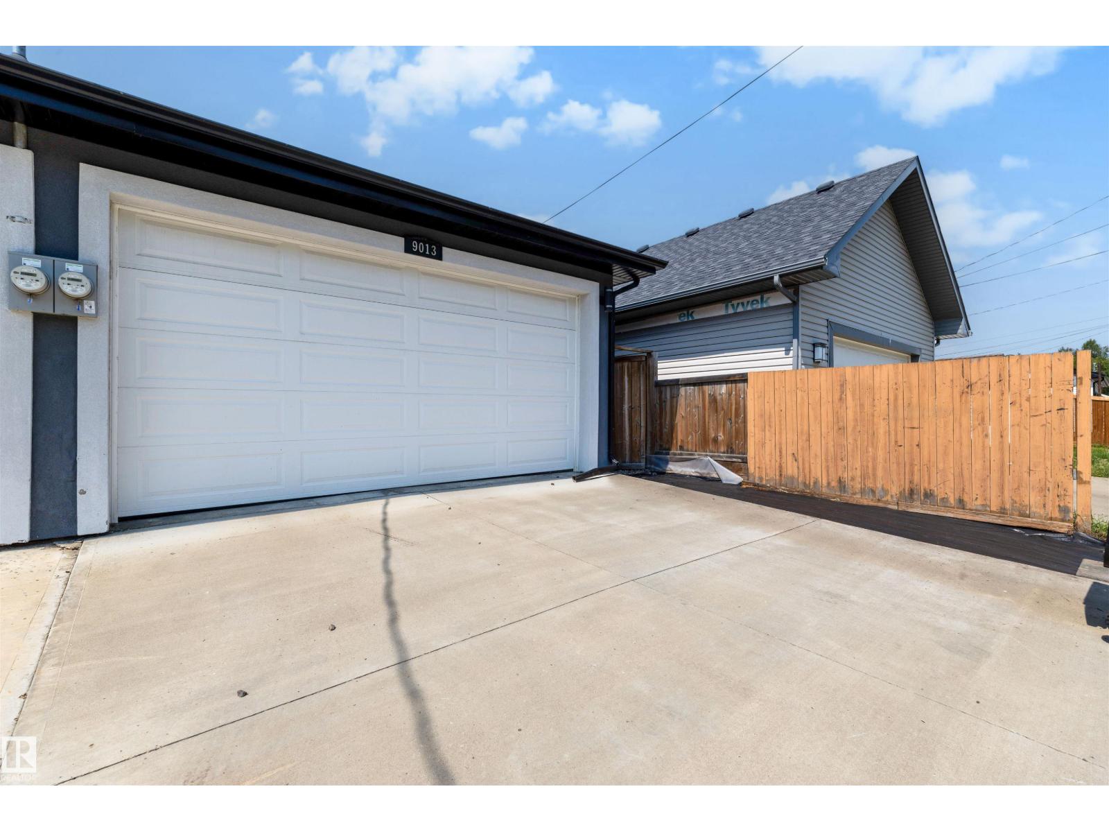 9013 90 ST NW - Image 29