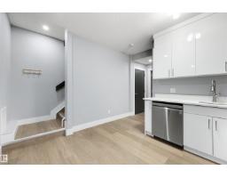 9013 90 St Nw, Edmonton, AB T6C3L8 Photo 18