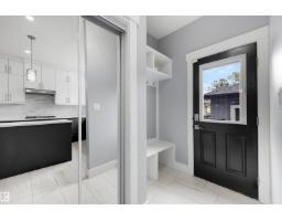 Second Kitchen - 9013 90 St Nw, Edmonton, AB T6C3L8 Photo 8