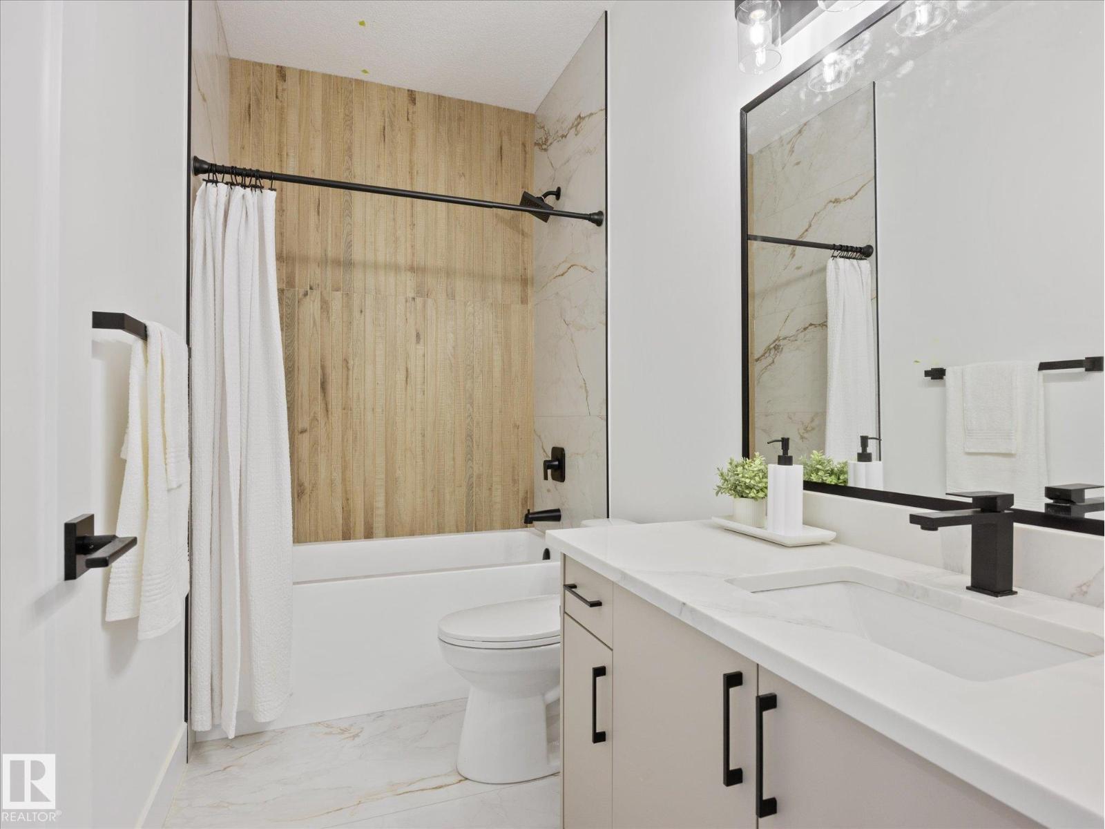792 Bank Dr - 34