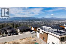 1181 Lone Pine Drive, Kelowna, BC V1P0A5 Photo 7