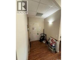 8 1802 106th Street, North Battleford, SK S9A1J1 Photo 11