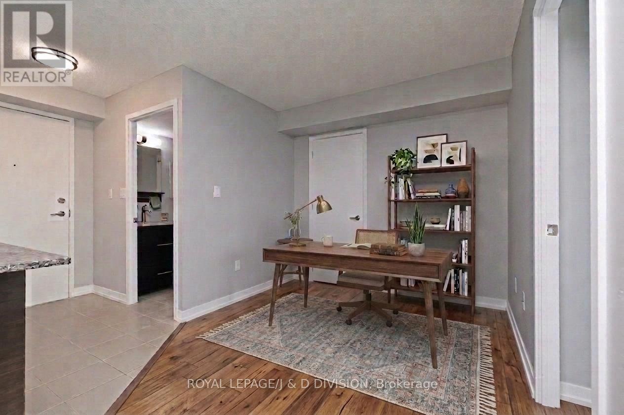 #511 816 LANSDOWNE AVENUE - 11