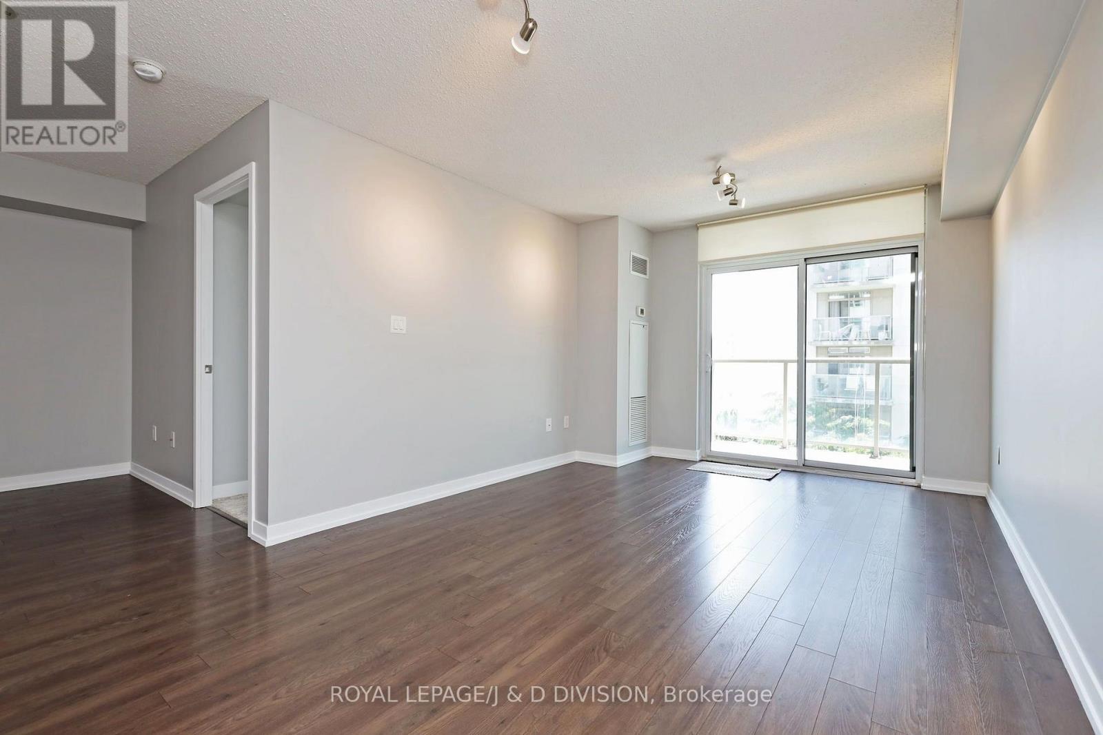 #511 816 LANSDOWNE AVENUE - 14