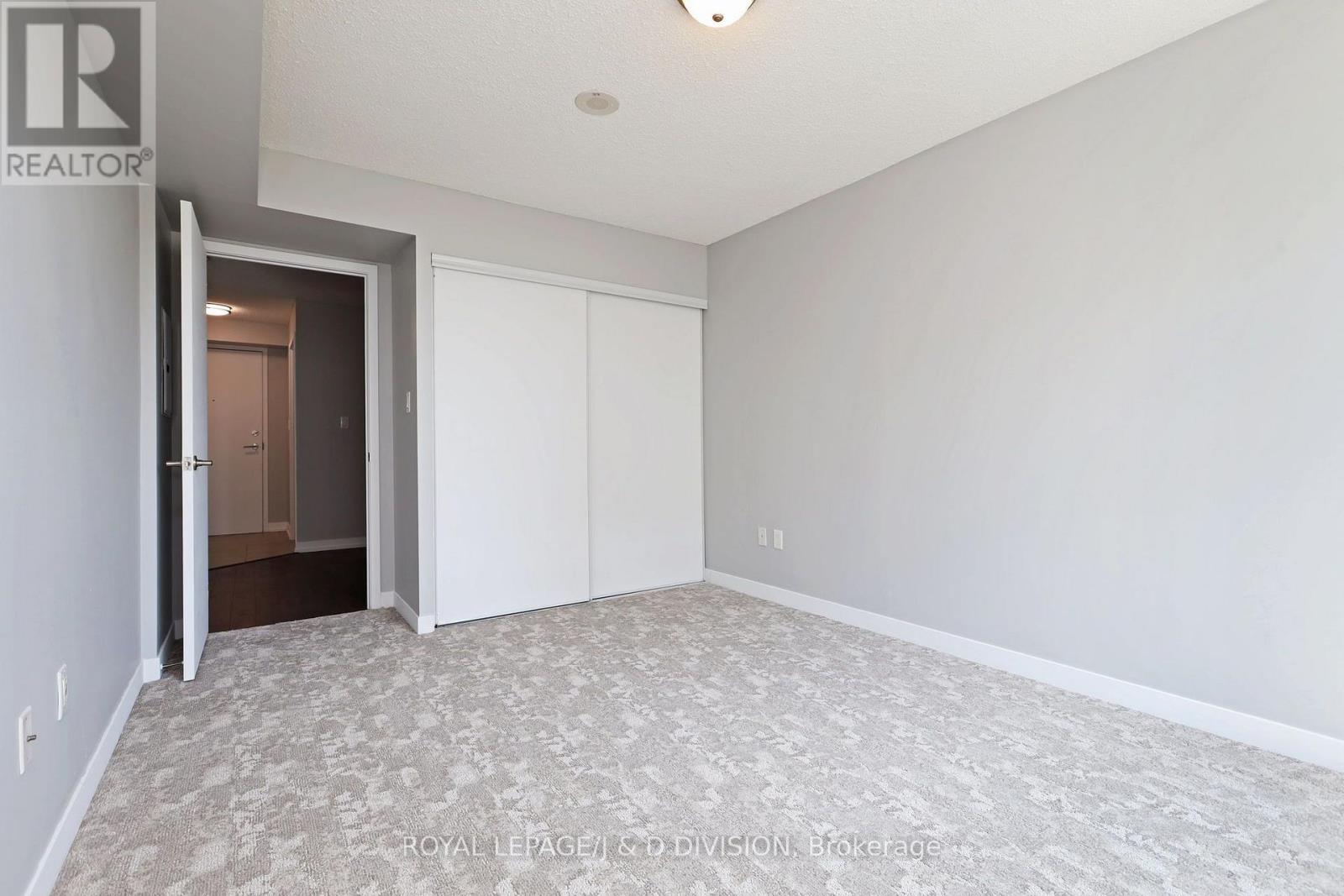 #511 816 LANSDOWNE AVENUE - 18