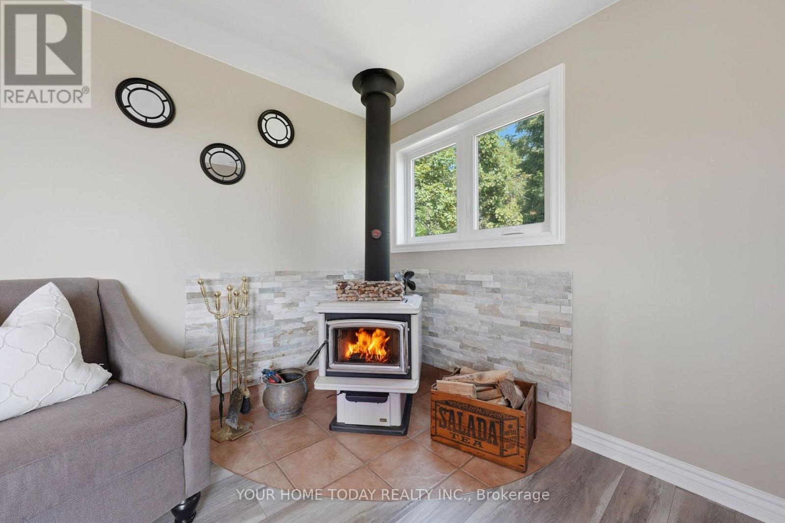 15585 CLAYHILL ROAD - 12