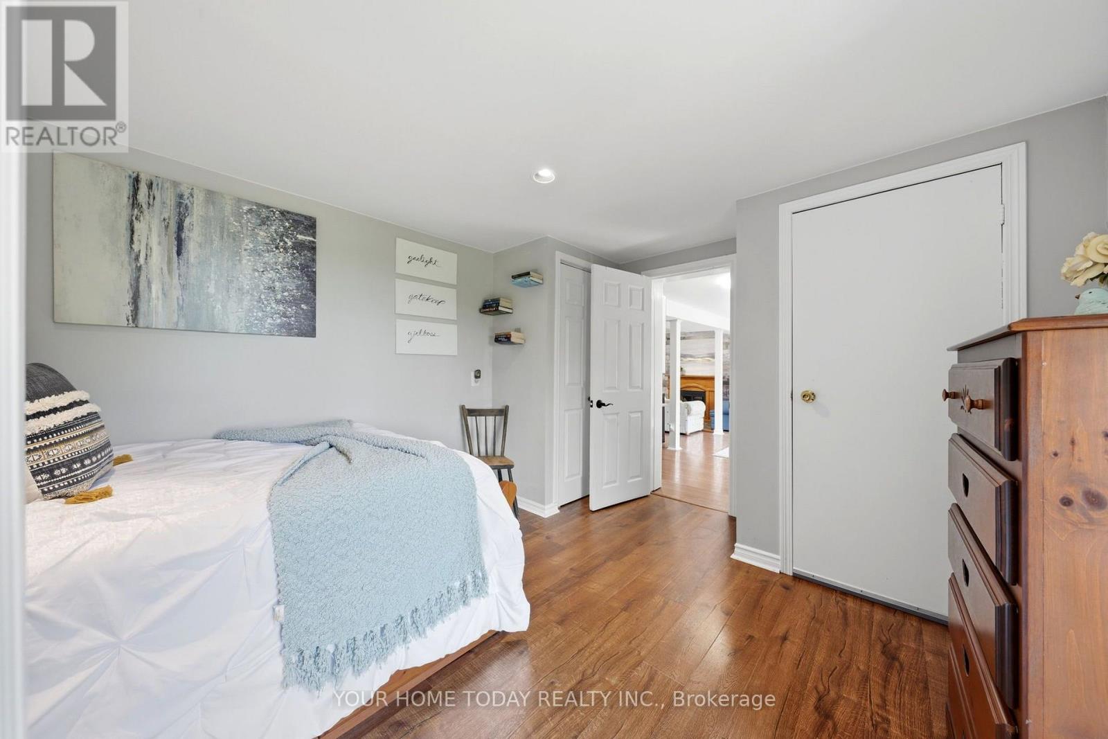 15585 CLAYHILL ROAD - 31