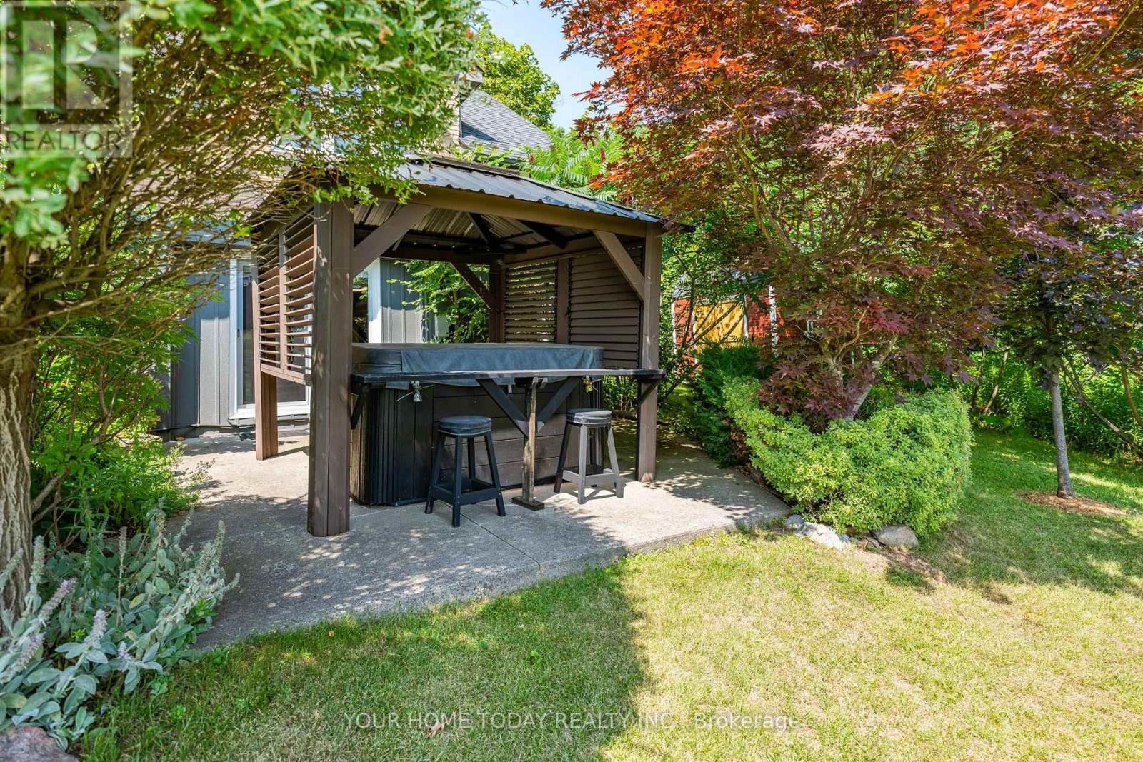 15585 CLAYHILL ROAD - 44