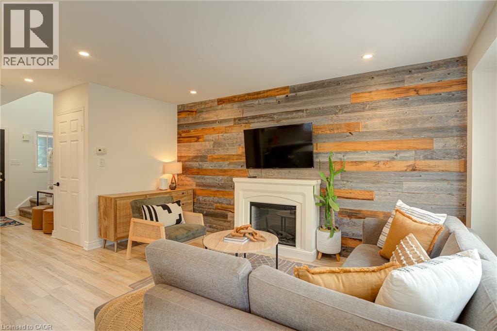 799 COMMONWEALTH Crescent - 9