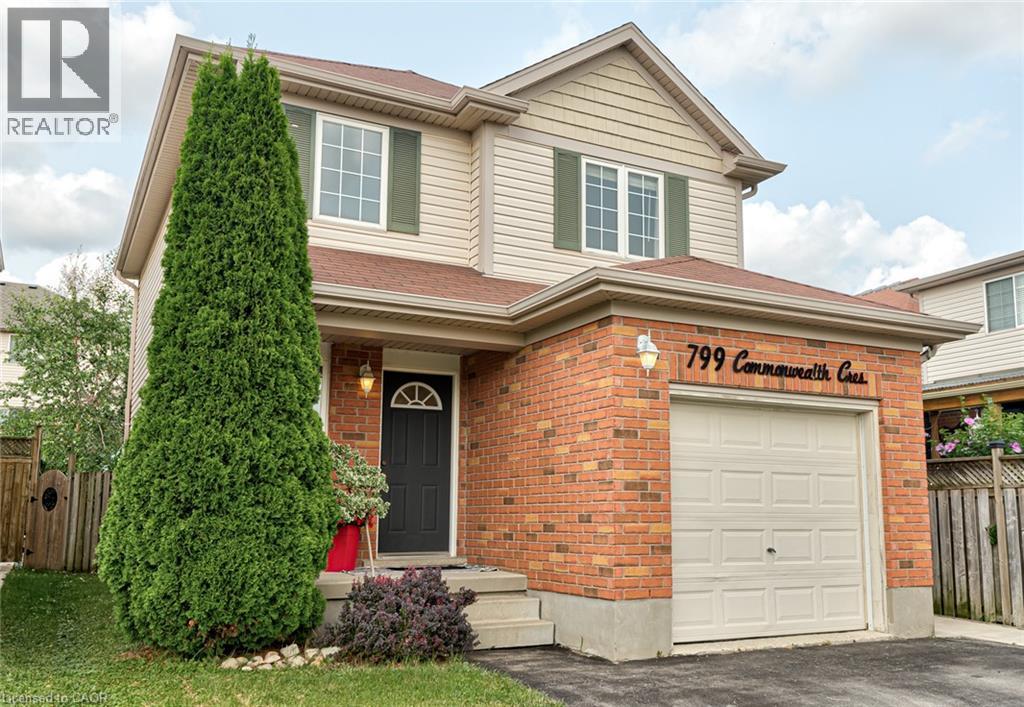 799 COMMONWEALTH Crescent - 2
