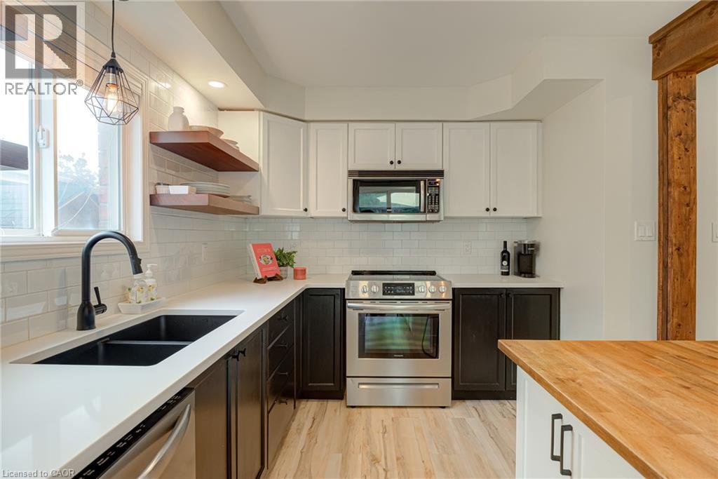 799 COMMONWEALTH Crescent - 13