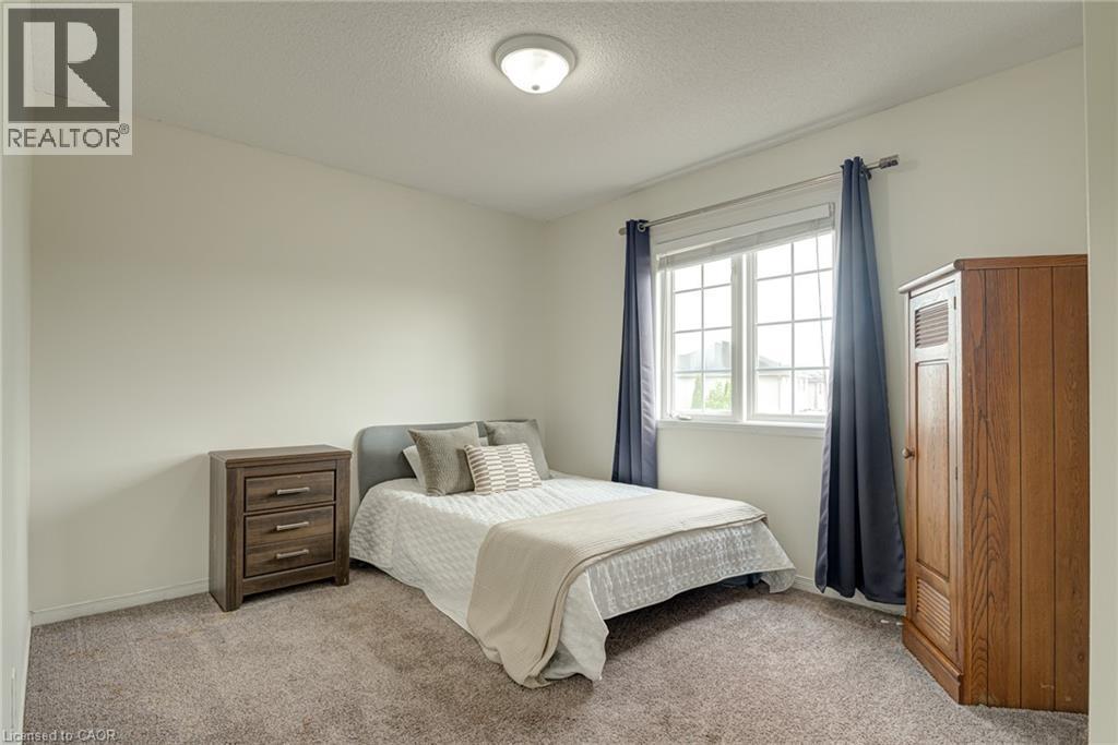 799 COMMONWEALTH Crescent - 22