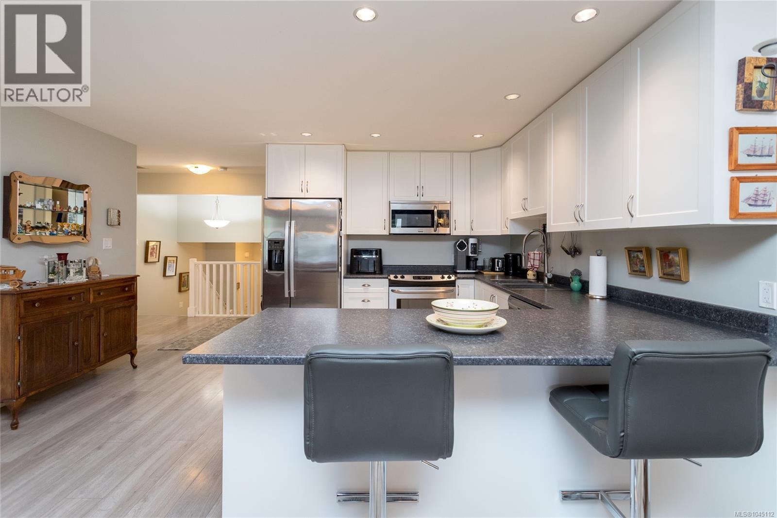 6869 Laura's Lane, Sooke