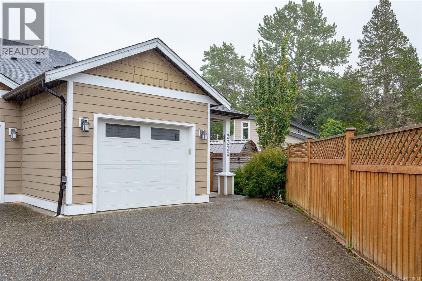 6869 Laura's Lane, Sooke