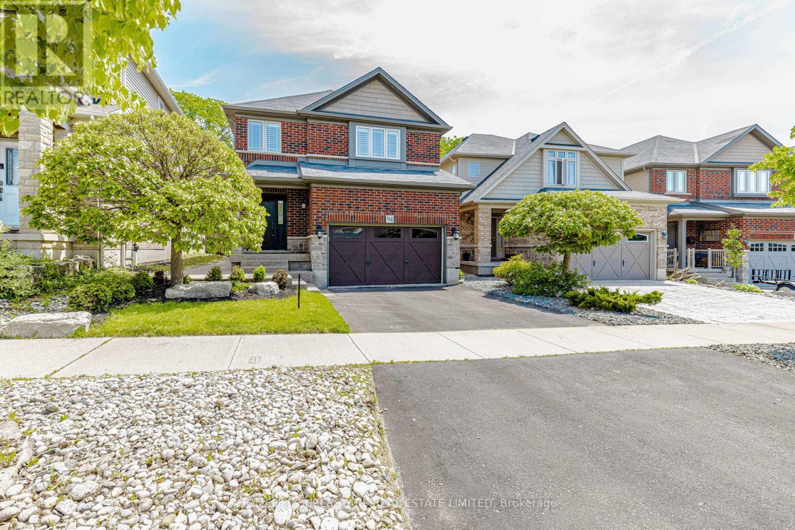 94 FOREST CREEK DRIVE — photo 2