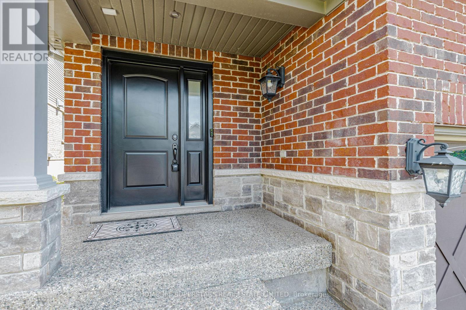 94 FOREST CREEK DRIVE — photo 3