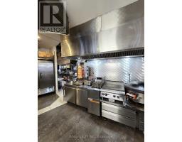 11 - 551 Richmond Street, London East, ON N6A3E9 Photo 15