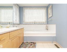 146 Twin Brooks Cv Nw, Edmonton, AB T6J6Y2 Photo 21