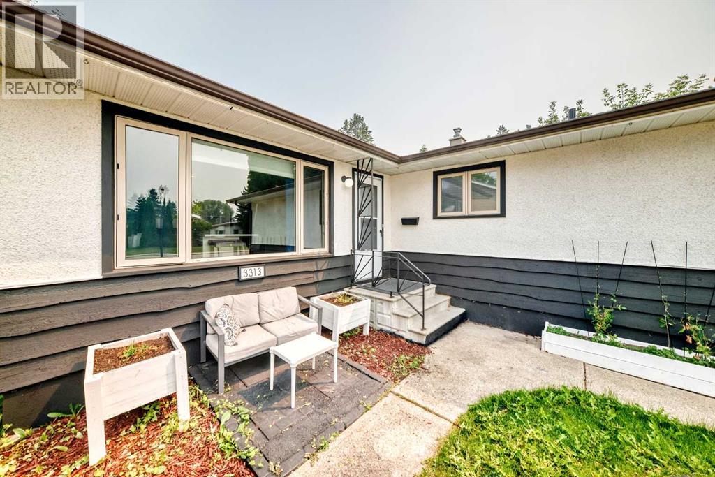 3313 42A Avenue Close - Image 4