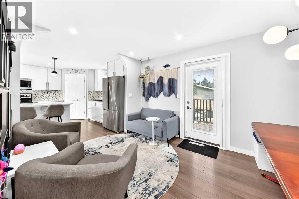 3313 42A Avenue Close - Image 13